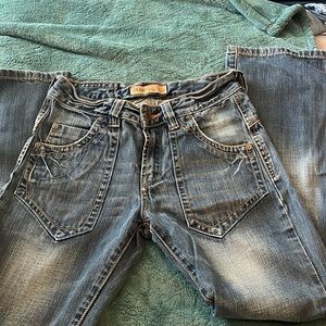 Leo Gutti denim